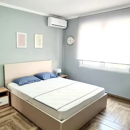 Daire 2v1 - 21 Dhjetori Tiran