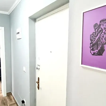 2v1 - 21 Dhjetori Tirana