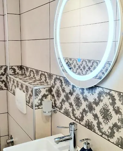 2v1 - 21 Dhjetori Апартаменты *