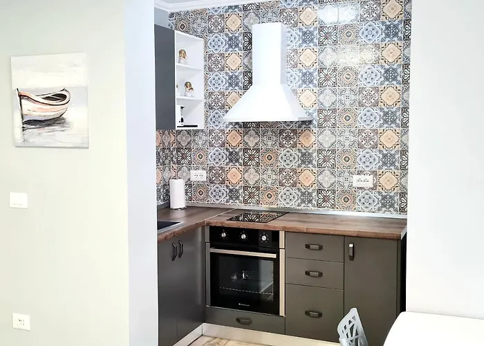 2v1 - 21 Dhjetori Apartament