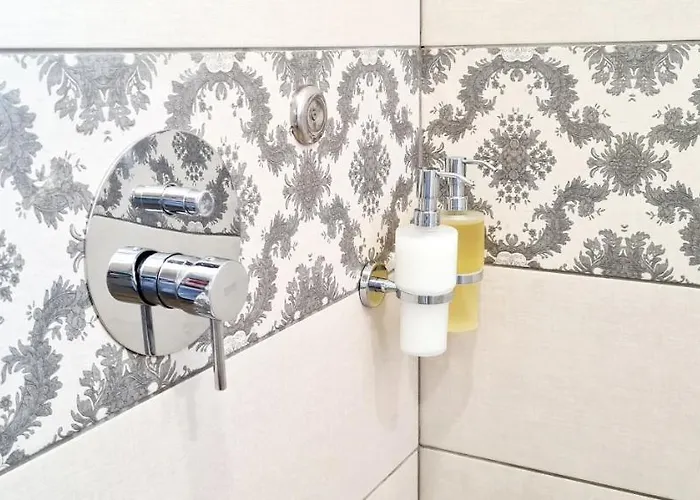 Apartament 2v1 - 21 Dhjetori Tirana